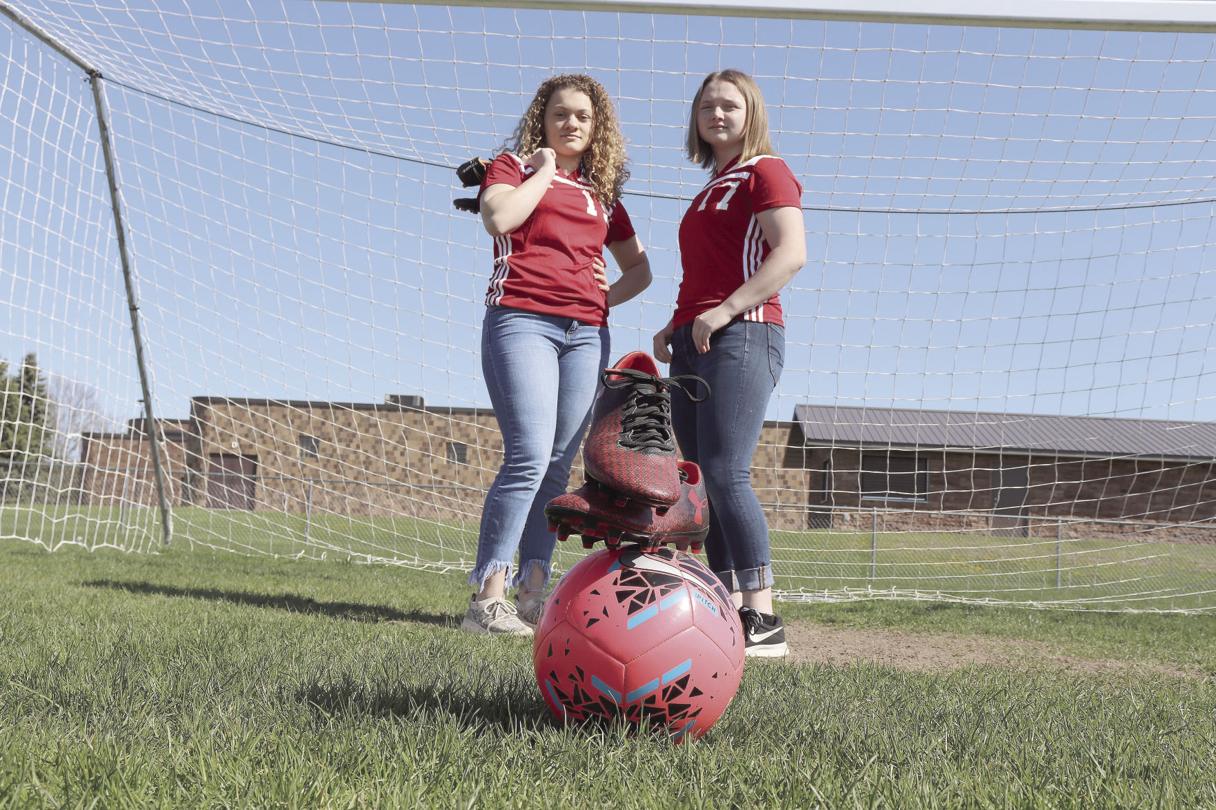 Abby and Libby Braaten.jpg